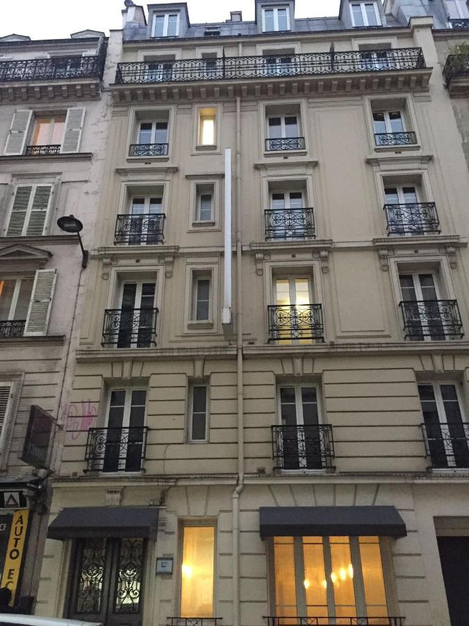 Pax Hotel Paris Exterior photo
